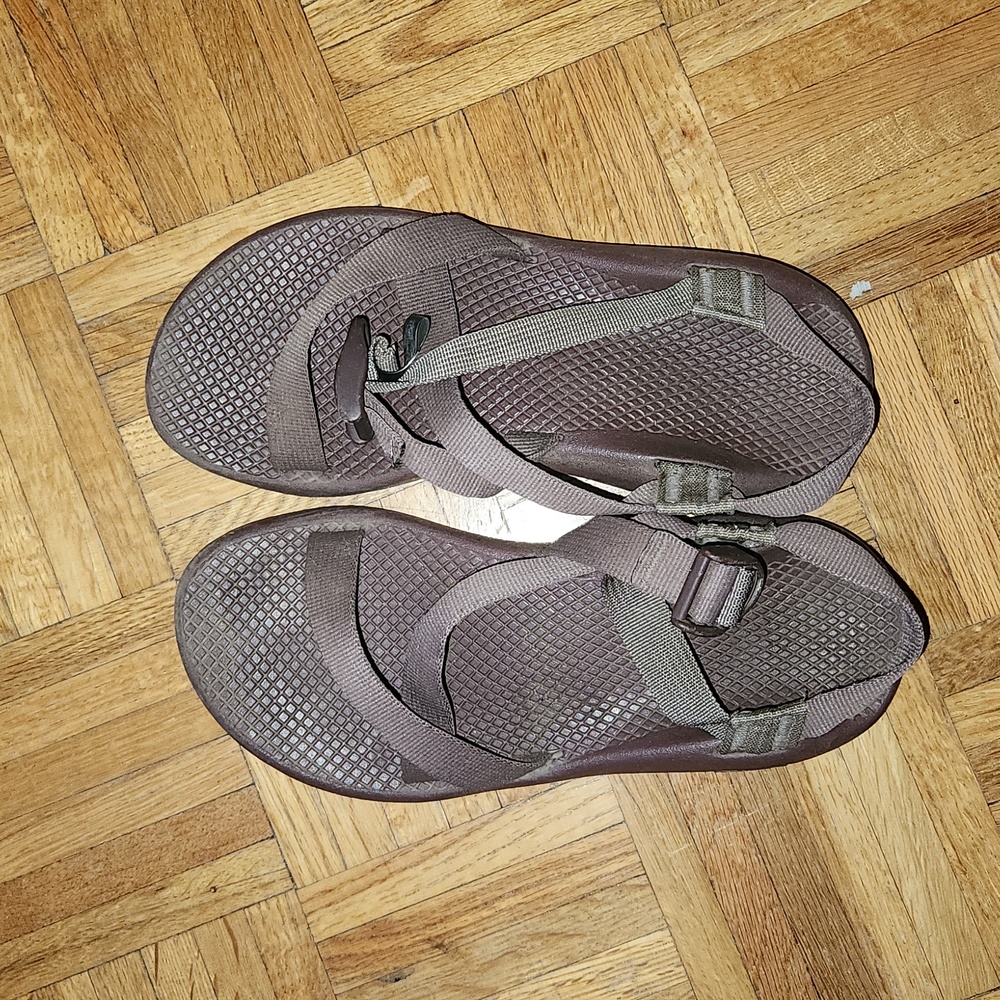 Dark purple Chacos